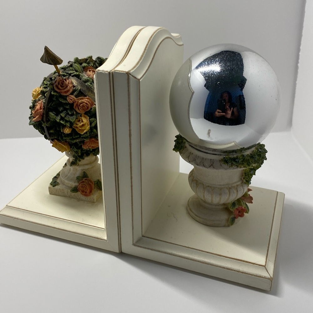 Garden Terrace Bookends. Beautiful.